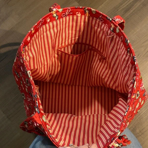 Vera Bradley Red tote bag - Picture 3 of 3